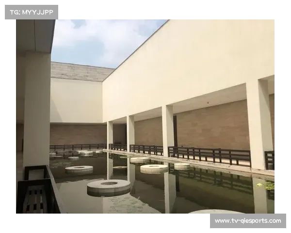 良渚文旅推荐官通过视频带青少年选手云游良渚古城遗址