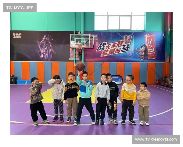 周末业余篮球赛事火爆，全民健身理念深入人心